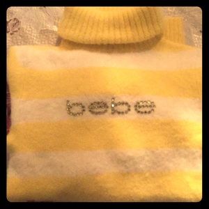 Bebe turtle neck yellow and white soft sweater